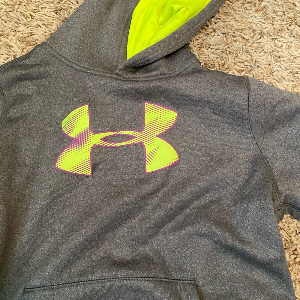 YXL UNDER ARMOUR HOODIE